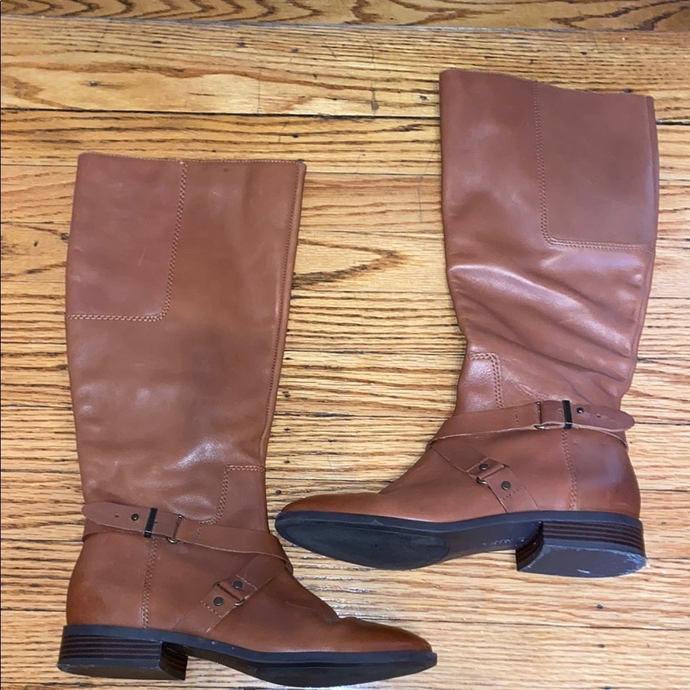 Nine West size 7.5 Women's Tan Leather Knee-High Boots